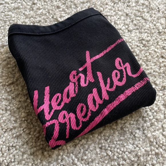 ✨Halter Neck Heart Breaker Top✨ - Picture 9 of 10